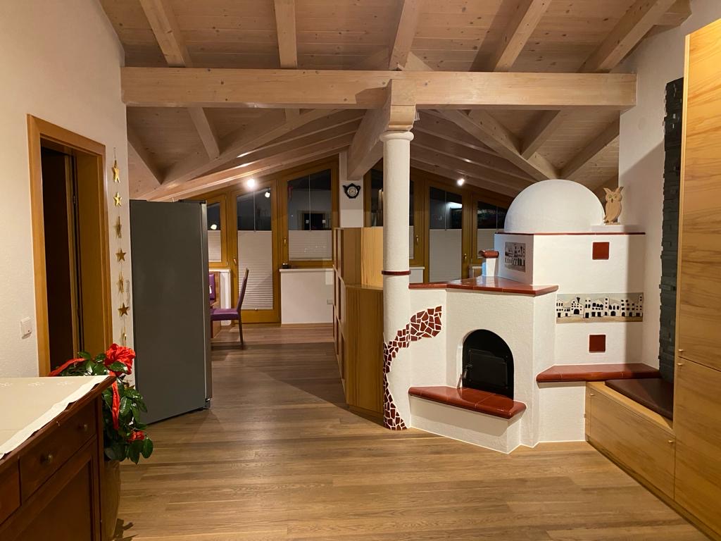 Eingangsbereich mit Blick zum Ess-Wohnbereich